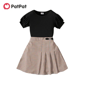 PatPat 2pcs ילד ילדה מצולעים קצר שרוול טי משובצת עם קפלים חצאית סט