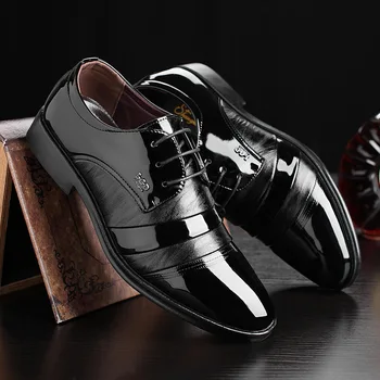 האביב החדש של גברים עסקי עור רשמי נעליים בריטיות רוח הגירסה הקוריאנית של מגמת אופנה תחרה עד נעלי עור CB083